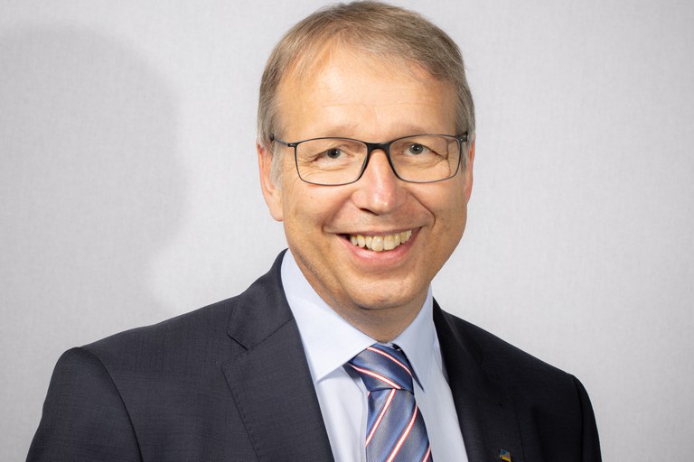 Prof. Dr. Klaus Sandmann